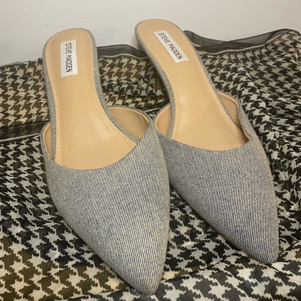 Steve Madden Gray Mules with Houndstooth Detail